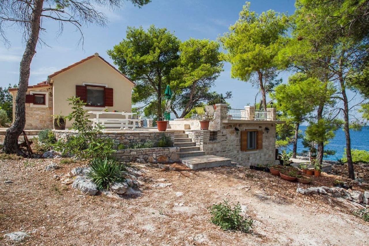 House Vesna Kupinova Villa Milna  Eksteriør bilde