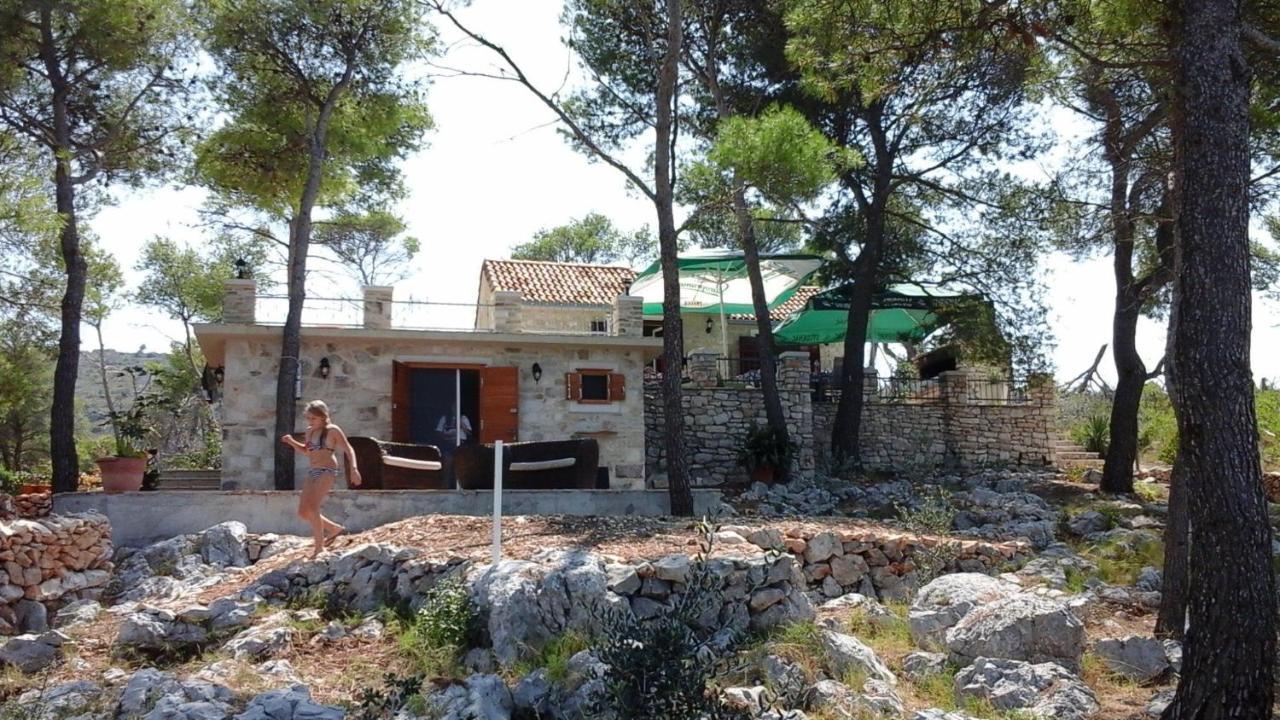 House Vesna Kupinova Villa Milna  Eksteriør bilde